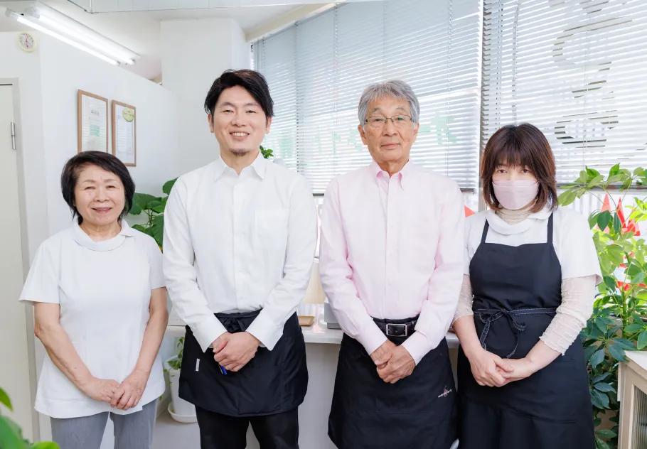 スタッフ集合写真